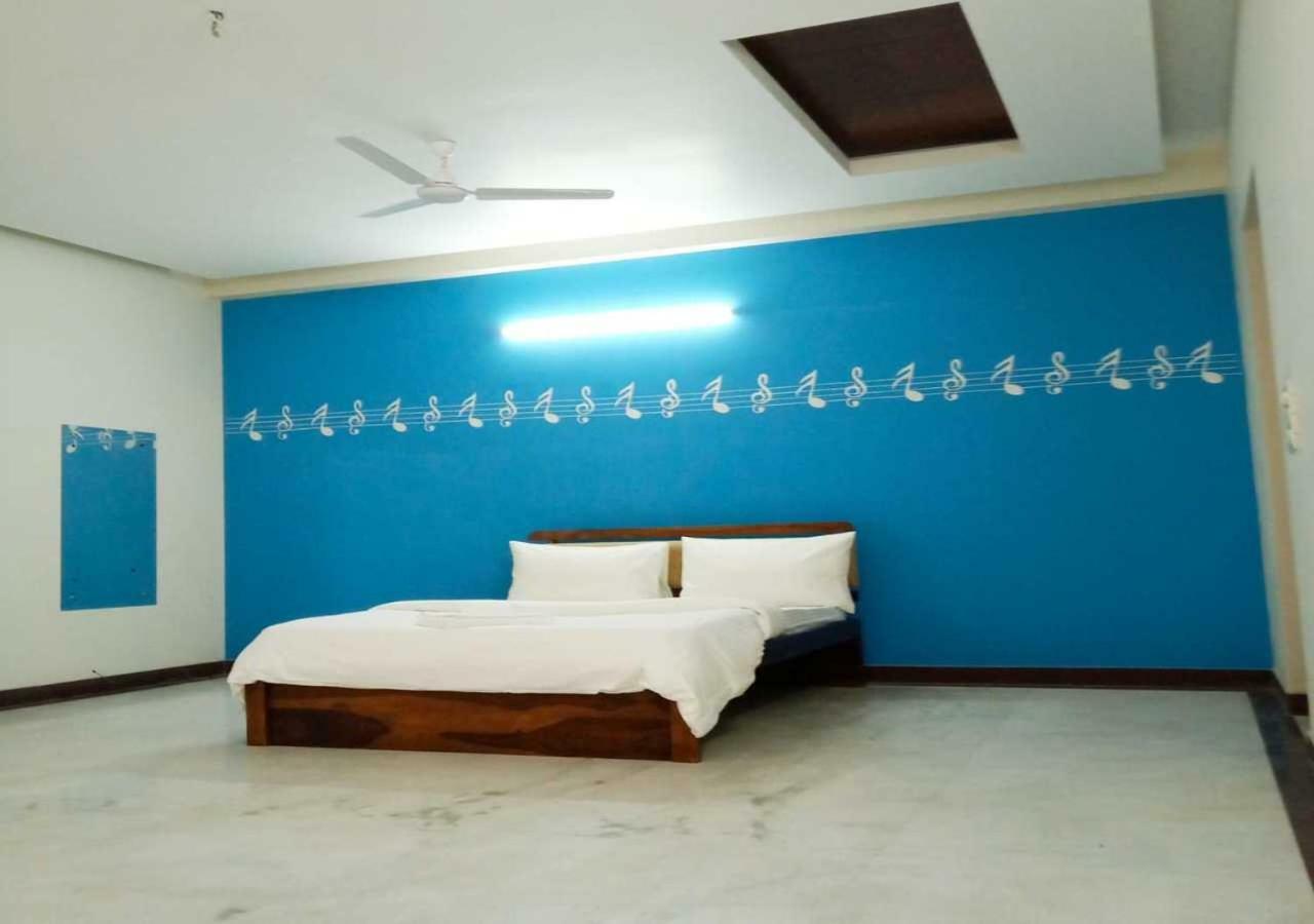 J P Residency Hotel Grander Noida Exterior foto