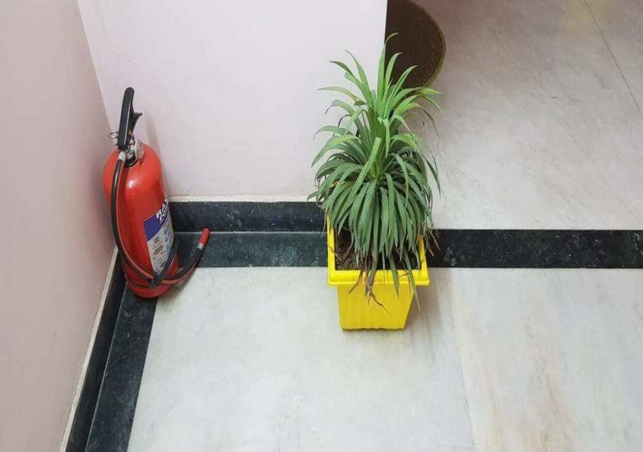J P Residency Hotel Grander Noida Exterior foto