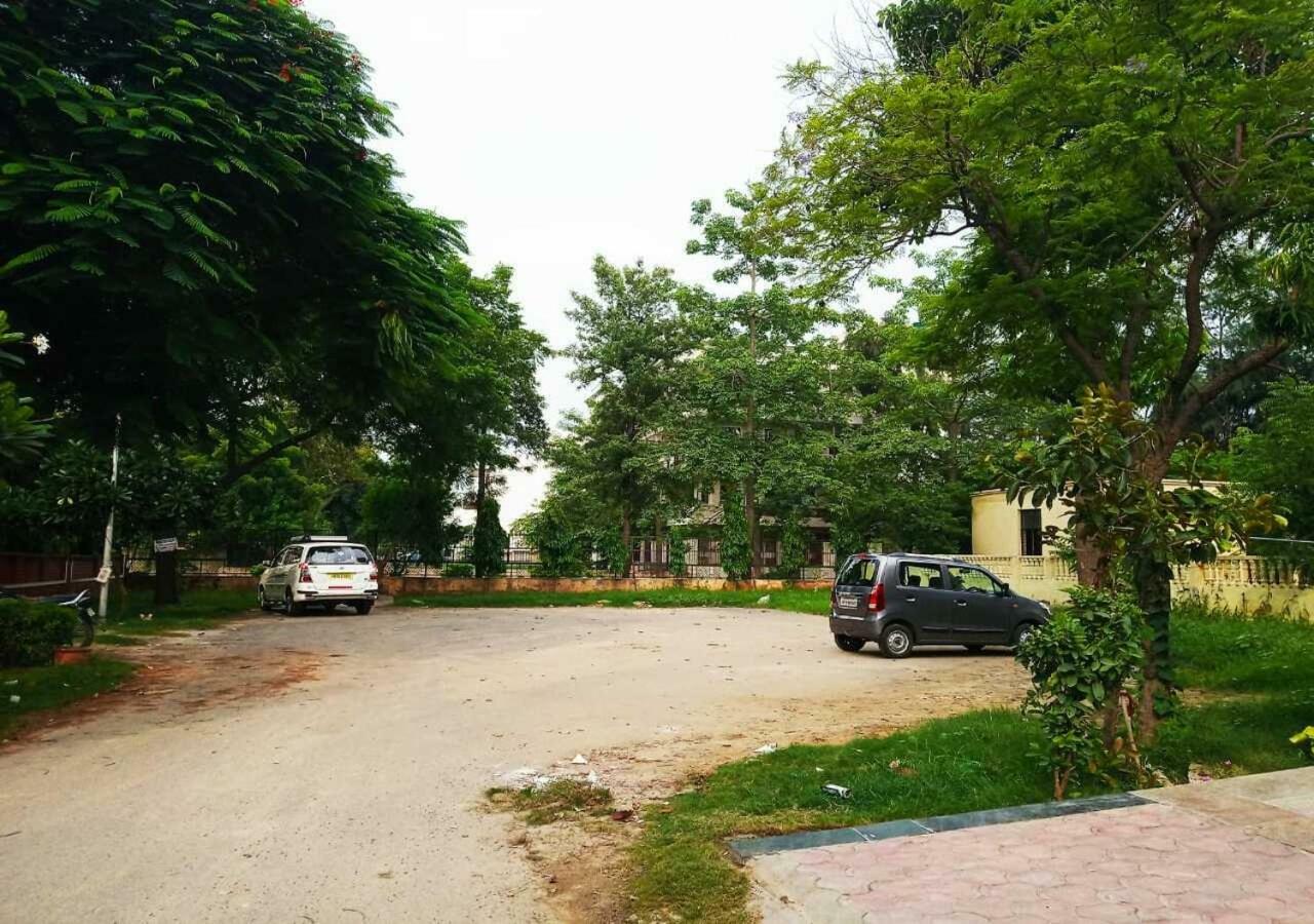 J P Residency Hotel Grander Noida Exterior foto