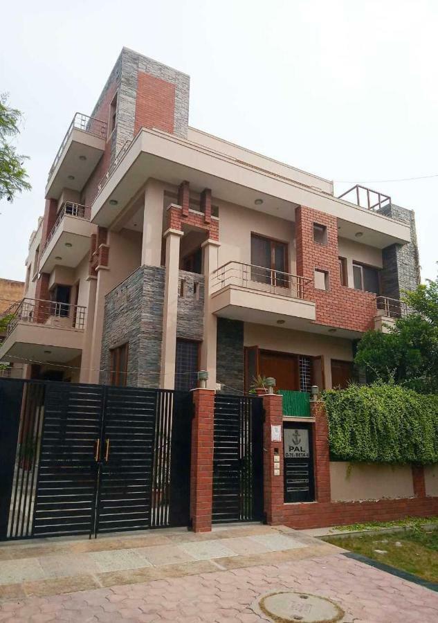 J P Residency Hotel Grander Noida Exterior foto