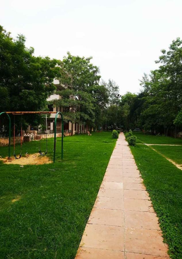J P Residency Hotel Grander Noida Exterior foto
